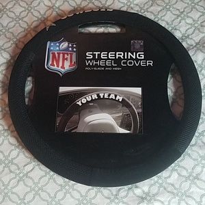 Steering wheel cover